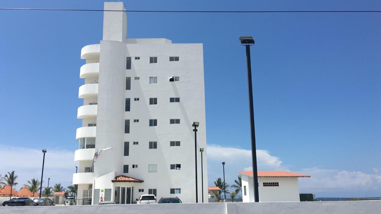 Playa La Barqueta , Las Olas Tower Front David Exterior foto